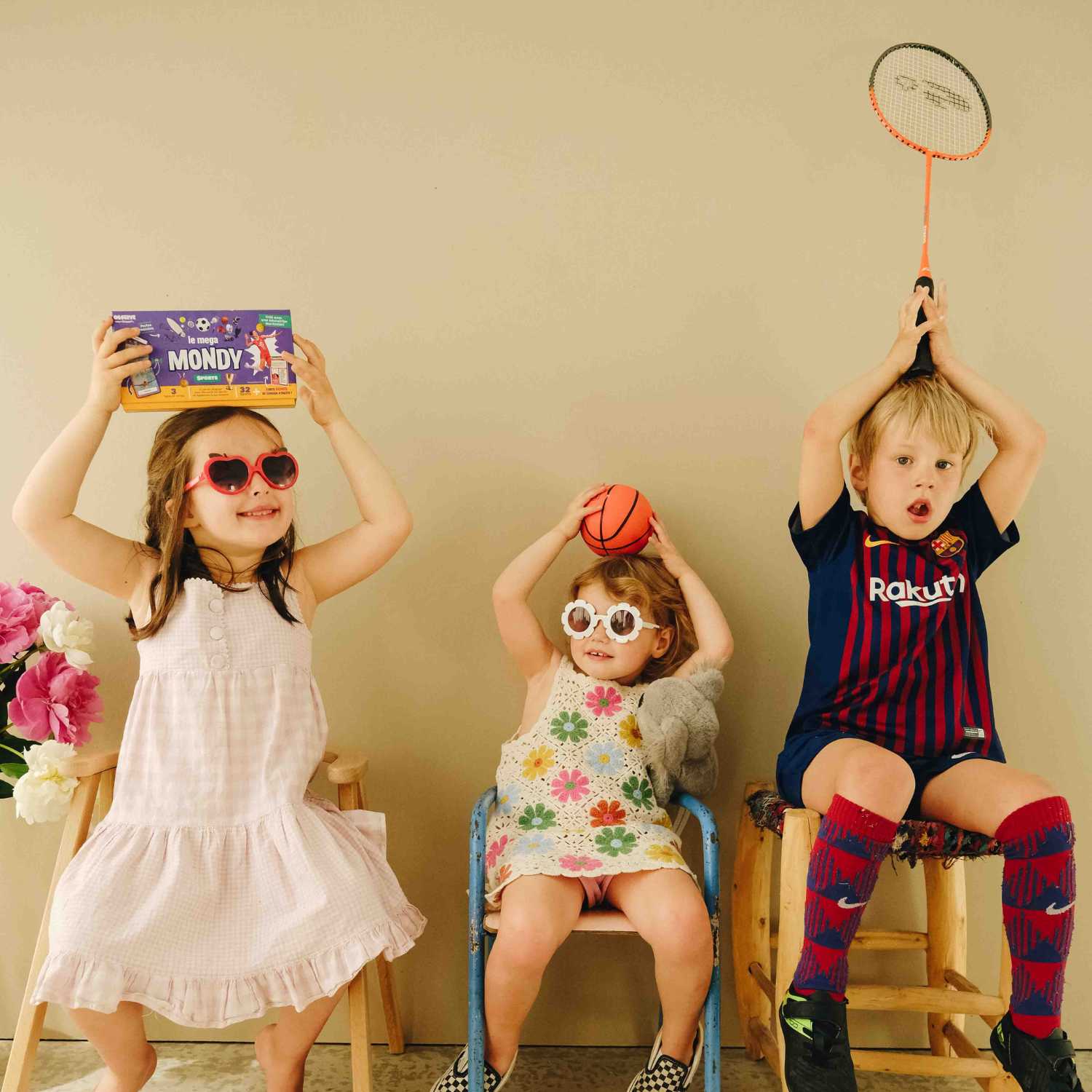photo enfants avec jeux Observe Montessori
