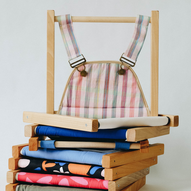 Montessori Premium : Cadre d'habillage à fermeture velcro (scratch)