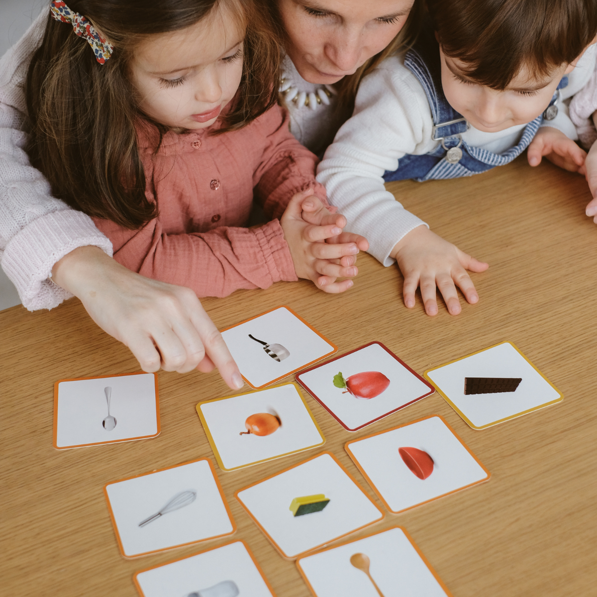 Planche d'équilibre en Bois Montessori - Découvrez notre planche d'équilibre  Montessori – Monti Family